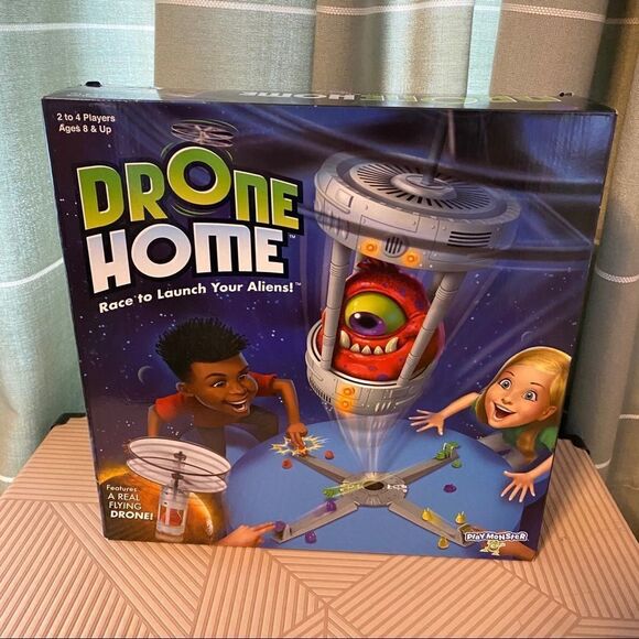PlayMonster Drone Home Game with Real Flying Drone 8 & Up Gift Board Family Fun - Picture 3 of 16